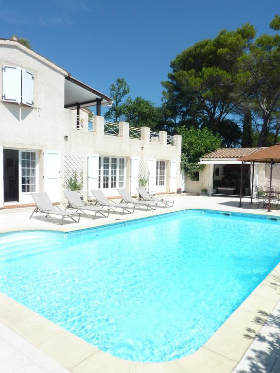 Chez Isabelle Et Guy *